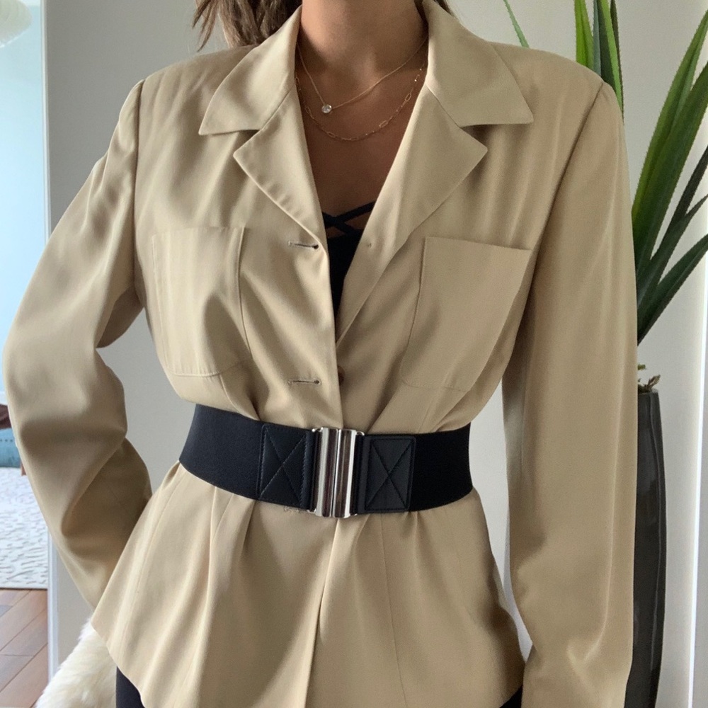 BEIGE SUIT
